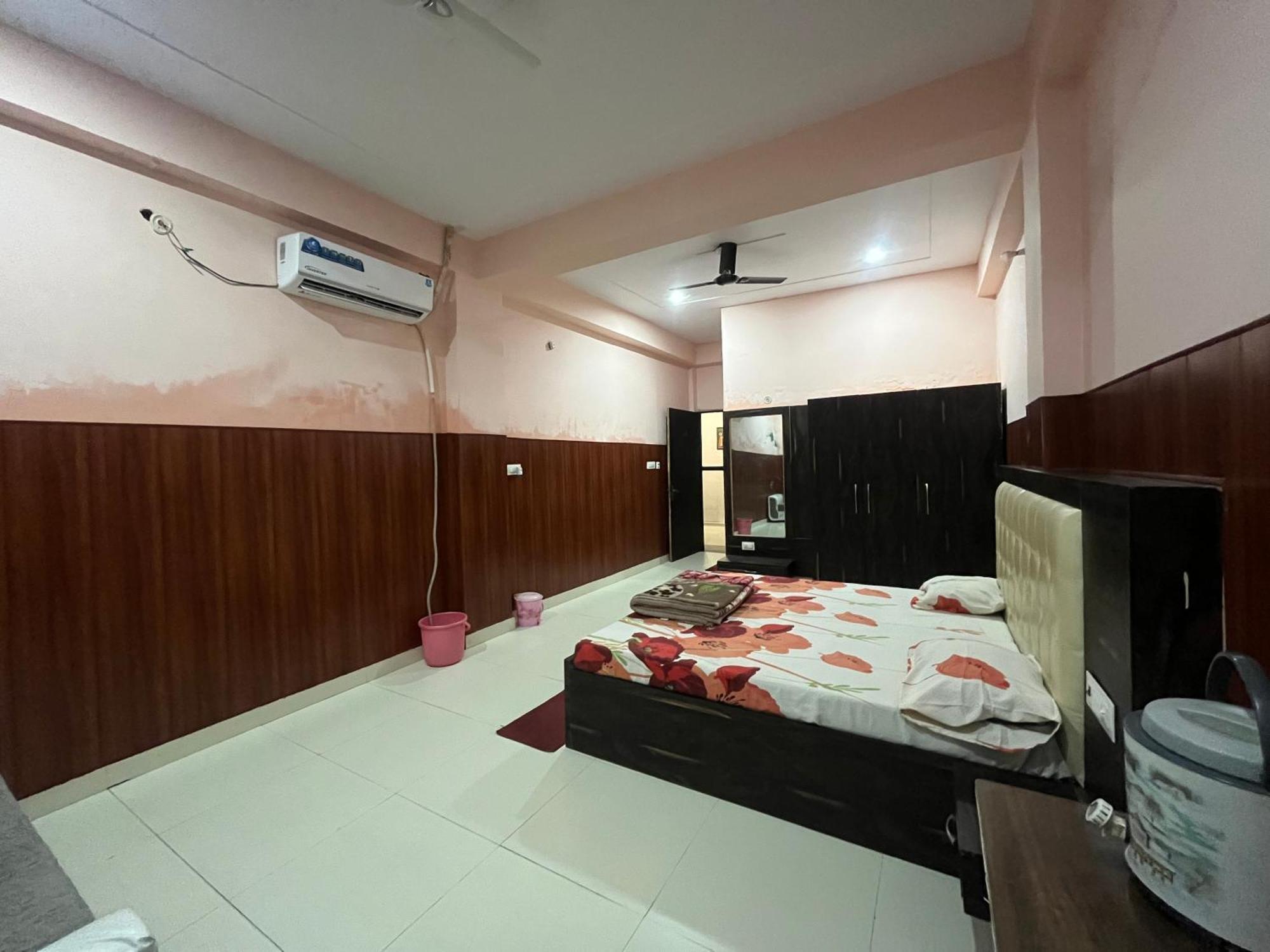 Shri Ji Baba Ki Haveli Hotel Govardhan Exterior foto